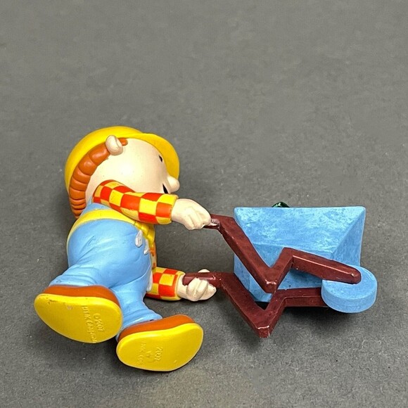 Bob the Builder 2007 Hit/K Chapman Wheelbarrow Present Christmas Tree Ornament - Picture 5 of 6